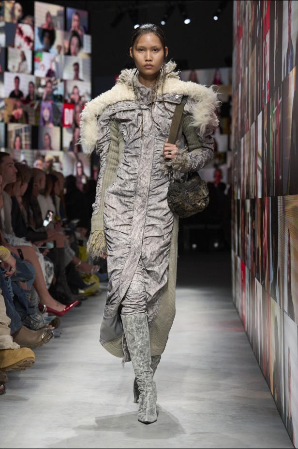 عرض أزياء مجموعة Diesel لموسم خريف وشتاء 2024 في ميلانو