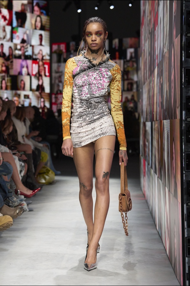 عرض أزياء مجموعة Diesel لموسم خريف وشتاء 2024 في ميلانو