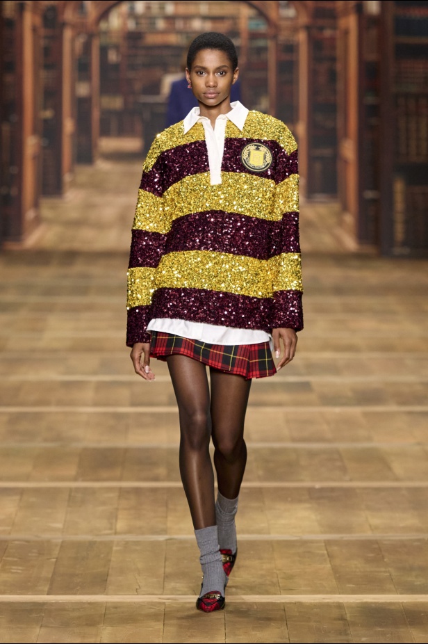 مجموعة Elisabetta Franchi لخريف وشتاء 2024