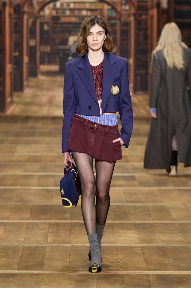 مجموعة Elisabetta Franchi لخريف وشتاء 2024