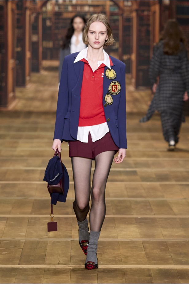 مجموعة Elisabetta Franchi لخريف وشتاء 2024