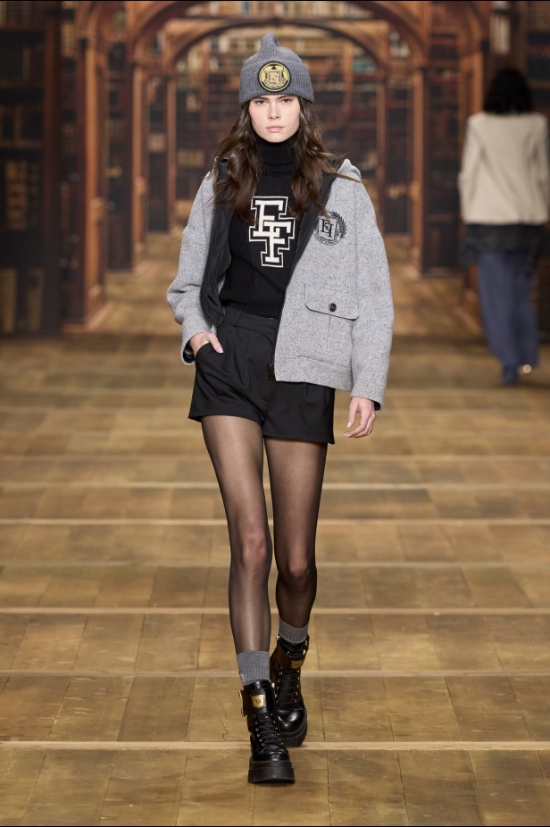 مجموعة Elisabetta Franchi لخريف وشتاء 2024