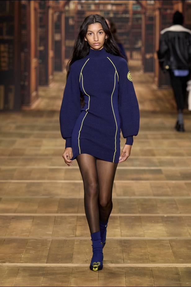 مجموعة Elisabetta Franchi لخريف وشتاء 2024