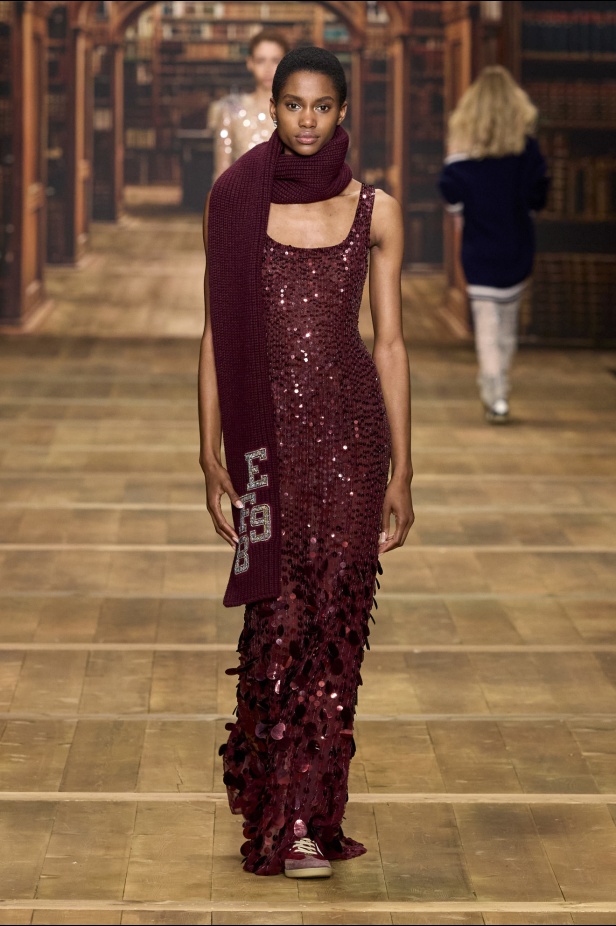 مجموعة Elisabetta Franchi لخريف وشتاء 2024