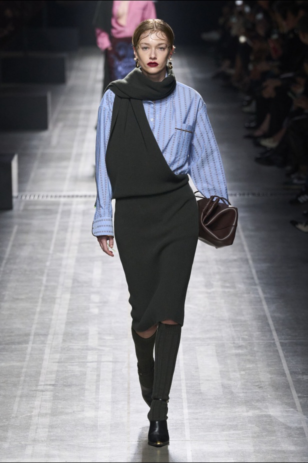 عرض أزياء Etro لموسم خريف وشتاء 2024 في ميلانو