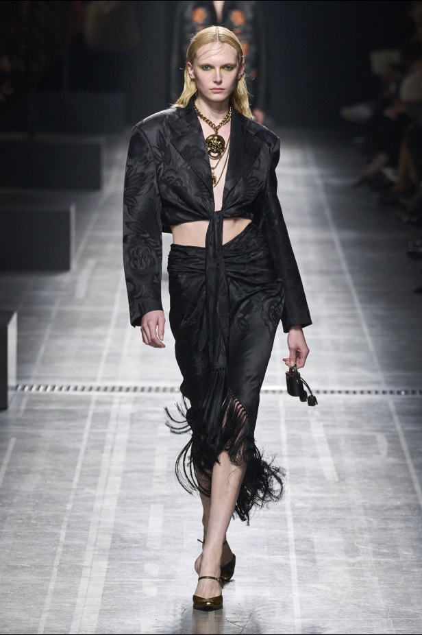 عرض أزياء Etro لموسم خريف وشتاء 2024 في ميلانو