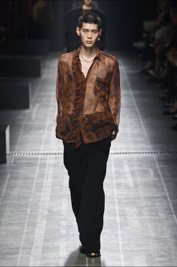 عرض أزياء Etro لموسم خريف وشتاء 2024 في ميلانو