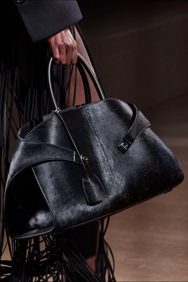 مجموعة Ferragamo لخريف وشتاء 2024