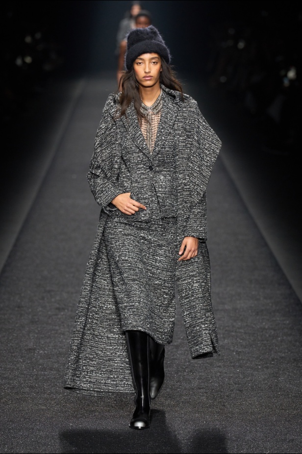 مجموعة Alberta Ferretti لخريف وشتاء 2024