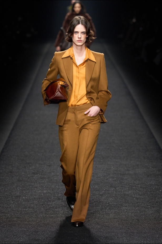 مجموعة Alberta Ferretti لخريف وشتاء 2024