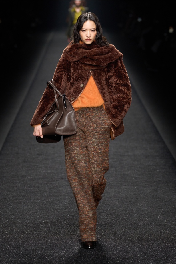 مجموعة Alberta Ferretti لخريف وشتاء 2024