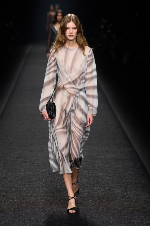 مجموعة Alberta Ferretti لخريف وشتاء 2024