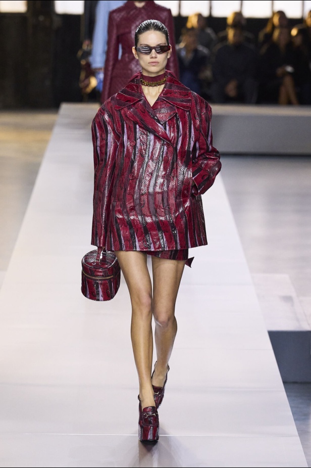 عرض أزياء Gucci لخريف 2024 