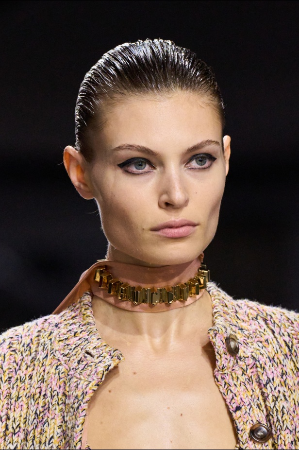 عرض أزياء Gucci لخريف 2024 