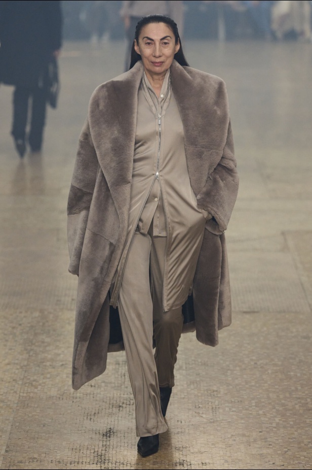 مجموعة Helmut Lang لموسم خريف وشتاء 2024-2025 في نيويورك