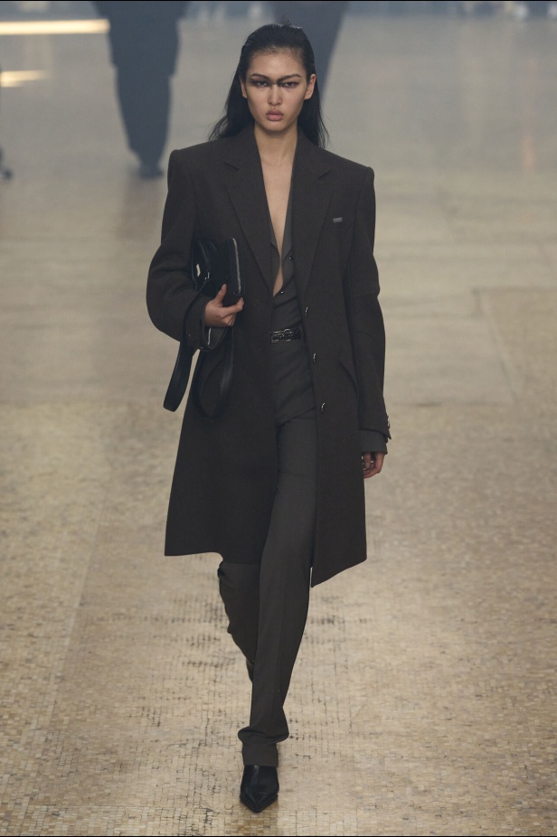 مجموعة Helmut Lang لموسم خريف وشتاء 2024-2025 في نيويورك