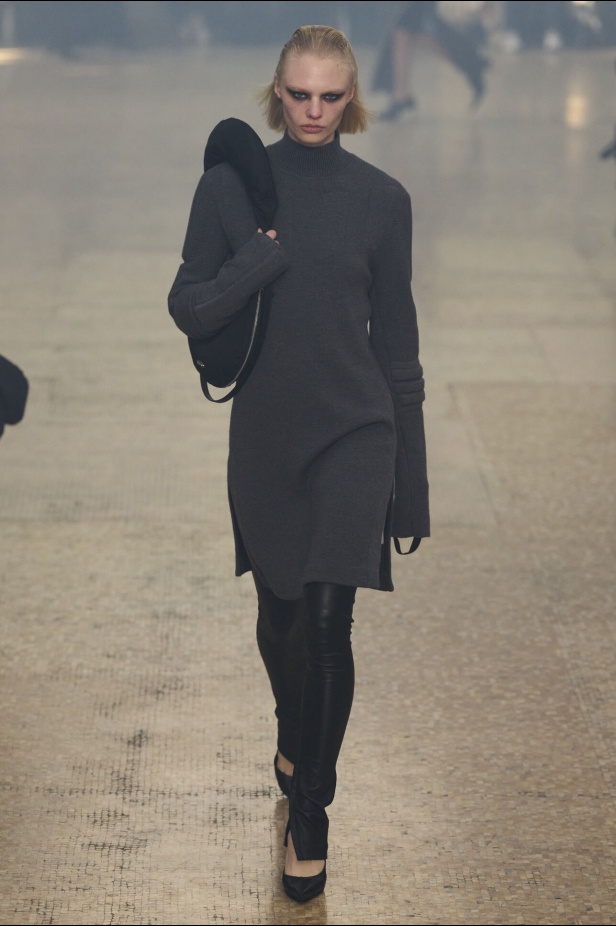 مجموعة Helmut Lang لموسم خريف وشتاء 2024-2025 في نيويورك