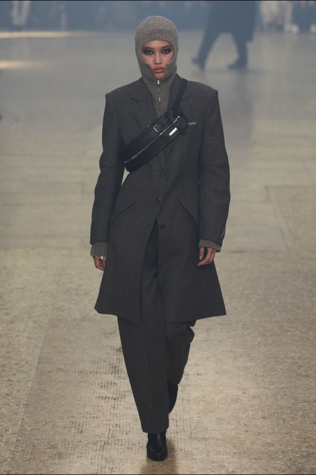 مجموعة Helmut Lang لموسم خريف وشتاء 2024-2025 في نيويورك