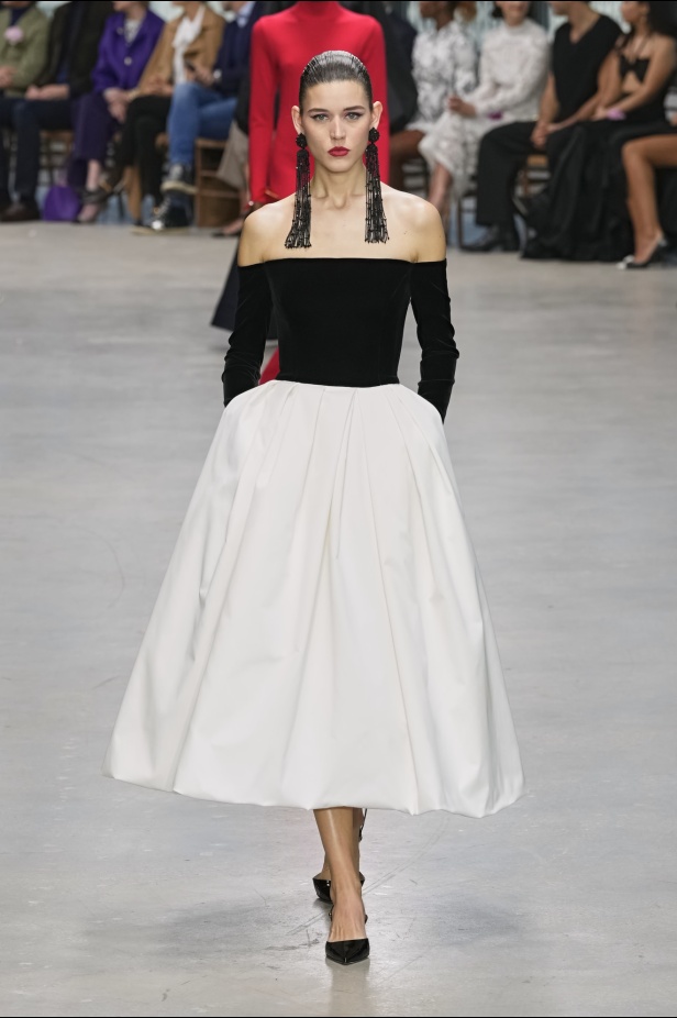 "كارولينا هيريرا" خريف و شتاء 2024 