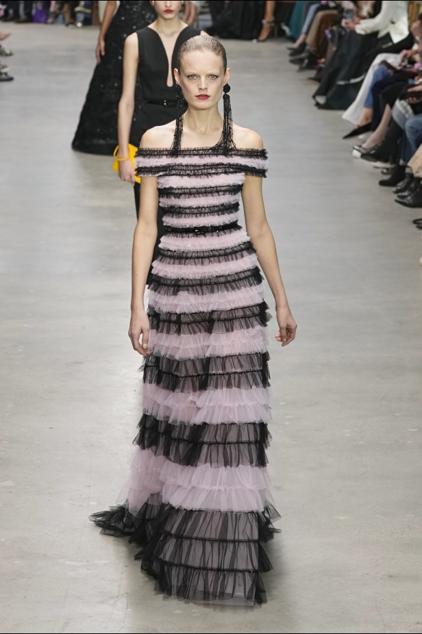 "كارولينا هيريرا" خريف و شتاء 2024 