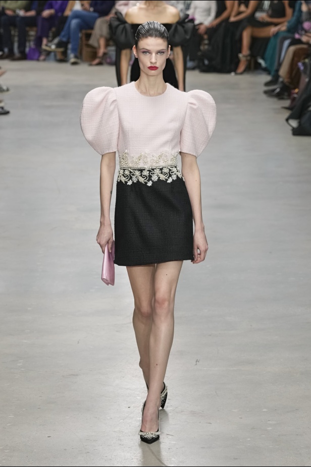 "كارولينا هيريرا" خريف و شتاء 2024 