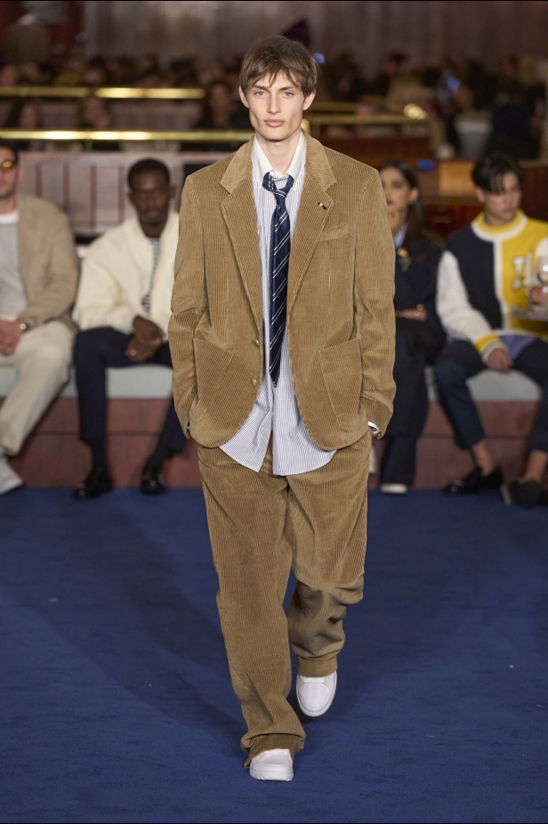 مجموعة Tommy Hilfiger لخريف 2024-2025