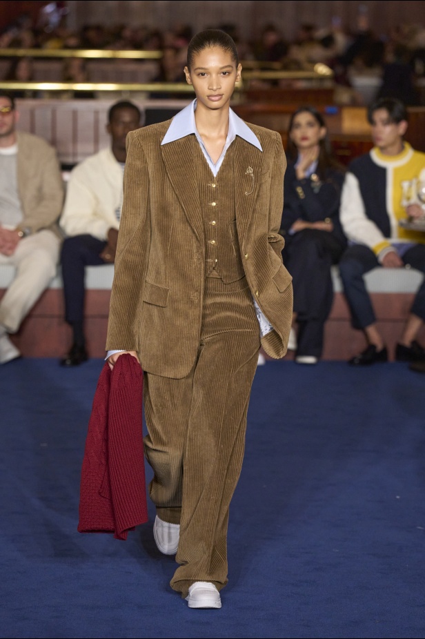 مجموعة Tommy Hilfiger لخريف 2024-2025