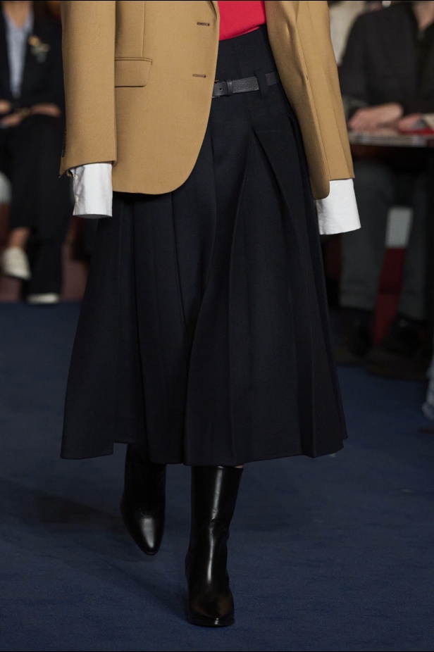 مجموعة Tommy Hilfiger لخريف 2024... عندما تجتمع الرفاهية الهادئة مع أسلوب Collegiate Preppy