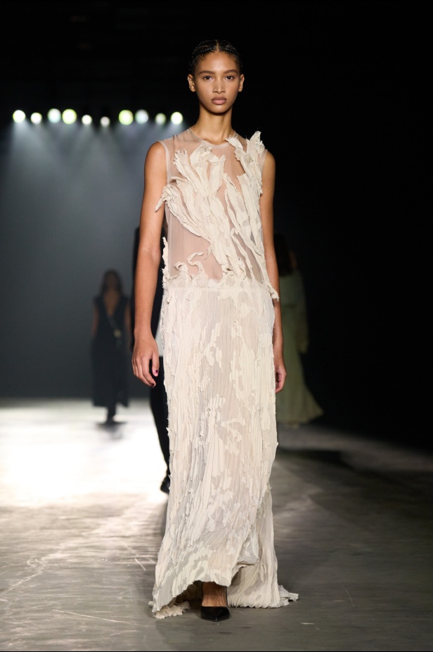 مجموعة Jason Wu لخريف 2024