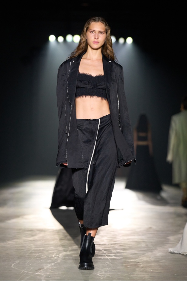 مجموعة Jason Wu لخريف 2024