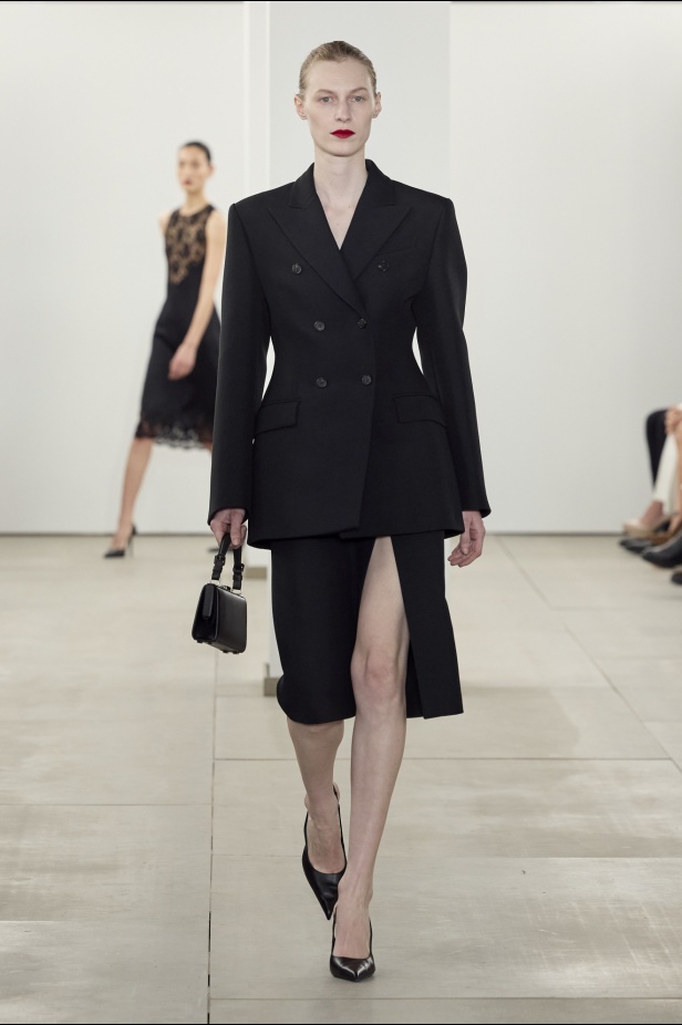 مجموعة Michael Kors لخريف وشتاء 2024-2025