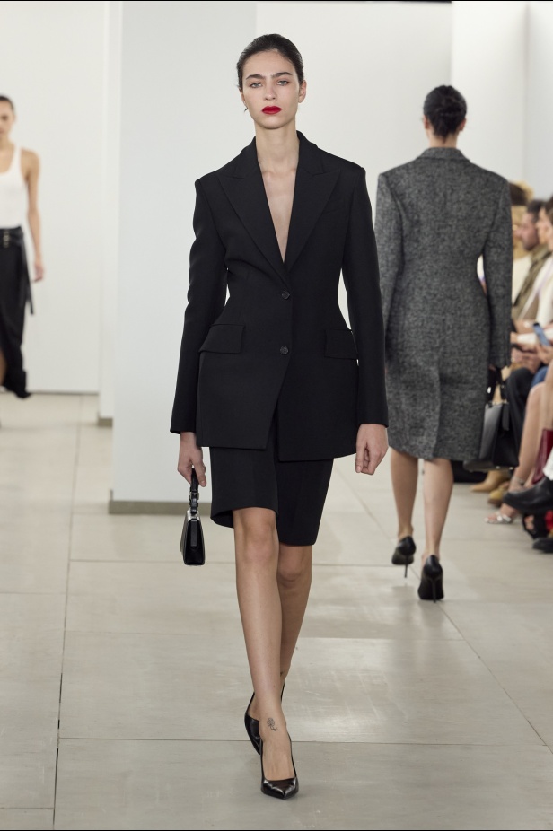 مجموعة Michael Kors لخريف وشتاء 2024-2025