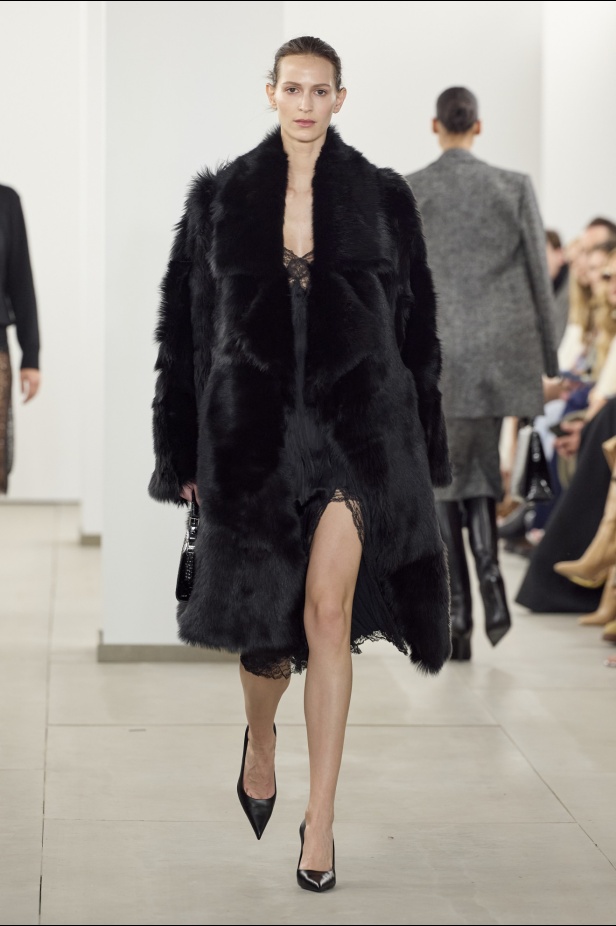 مجموعة Michael Kors لخريف وشتاء 2024-2025