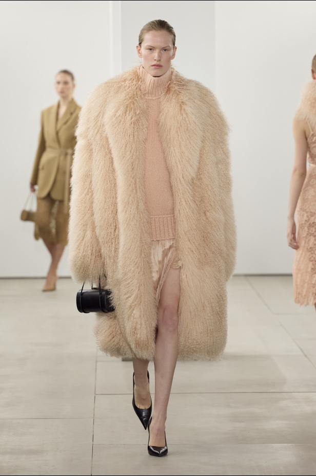 مجموعة Michael Kors لخريف وشتاء 2024-2025