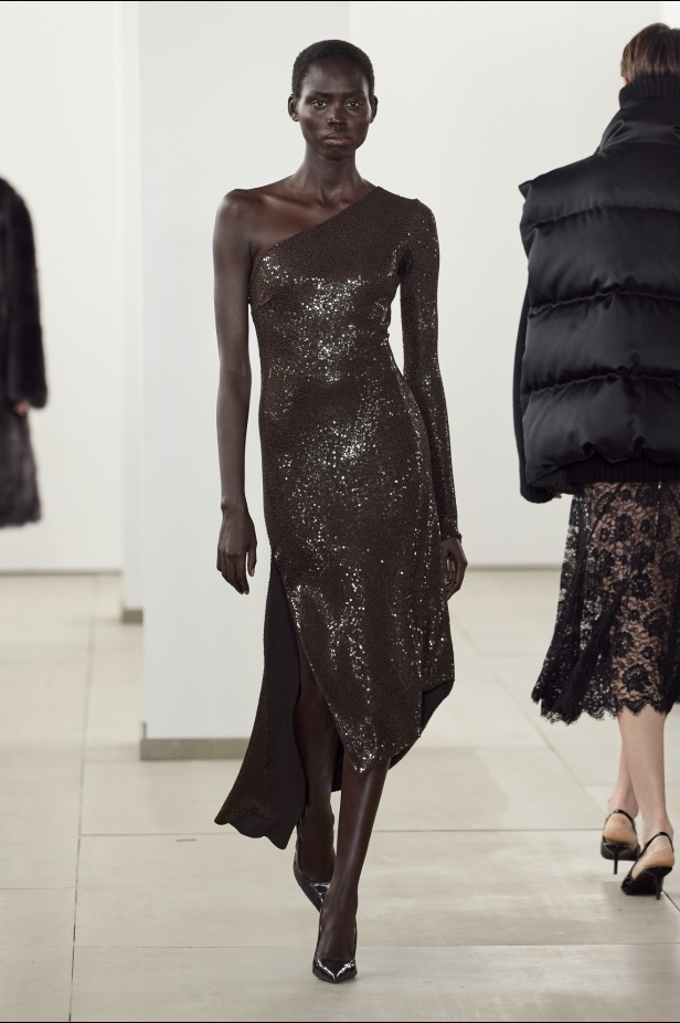 مجموعة Michael Kors لخريف وشتاء 2024-2025