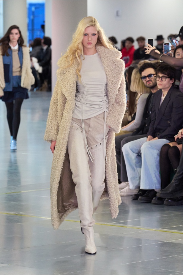 مجموعة Mark Fast لخريف وشتاء 2024