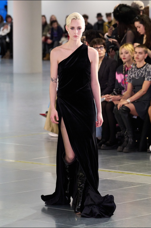 مجموعة Mark Fast لخريف وشتاء 2024