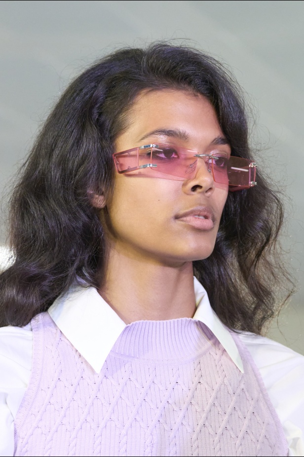 مجموعة Mark Fast لخريف وشتاء 2024 عصرية ومبتكرة بلمسة هندسية