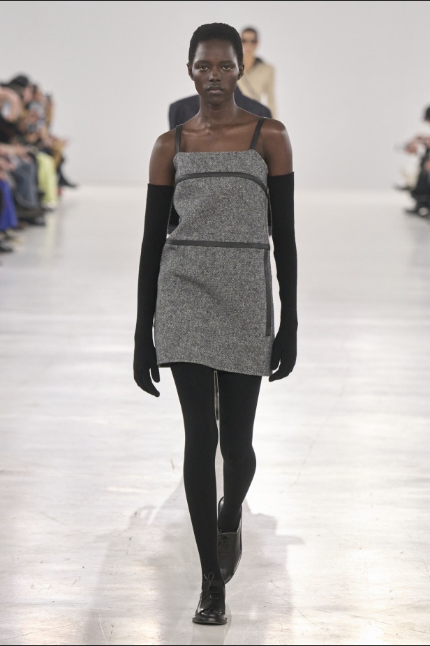 عرض أزياء مجموعة  Max Mara لموسم خريف وشتاء 2024 