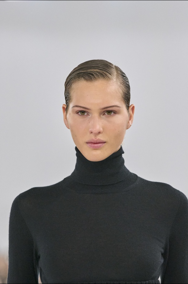 عرض أزياء مجموعة  Max Mara لموسم خريف وشتاء 2024 