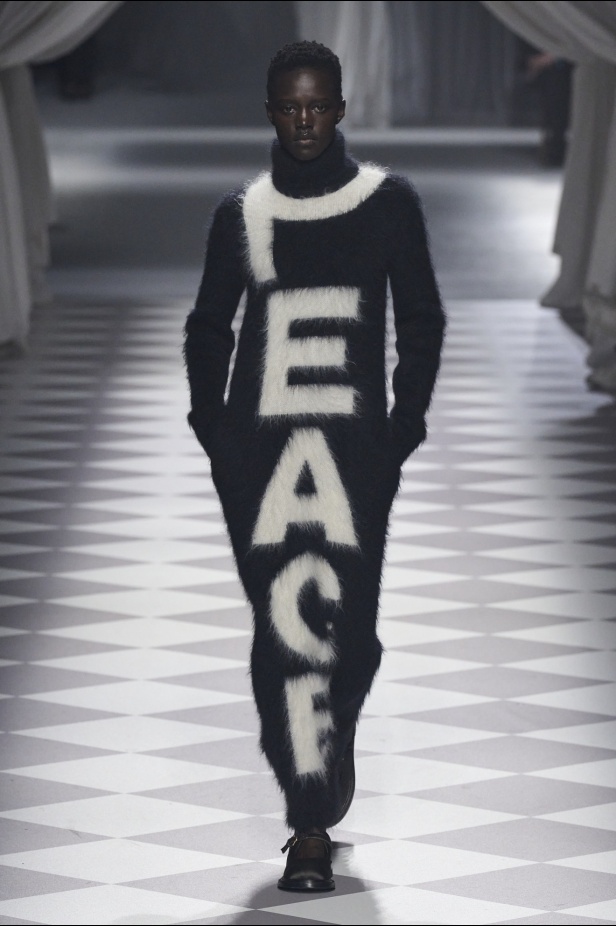 "موسكينو" خريف و شتاء 2024