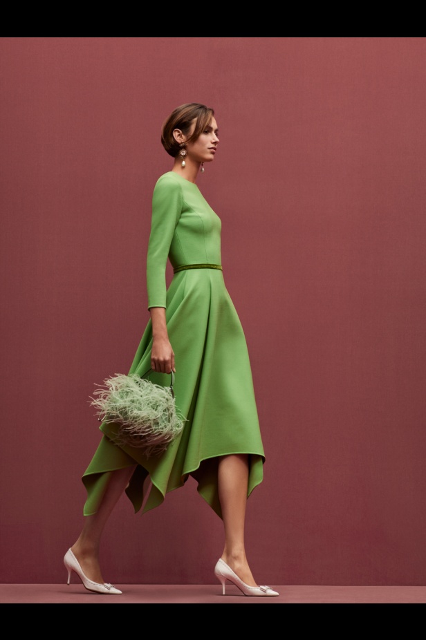 عرض أزياء OSCAR DE LA RENTA لخريف 2024-2025 