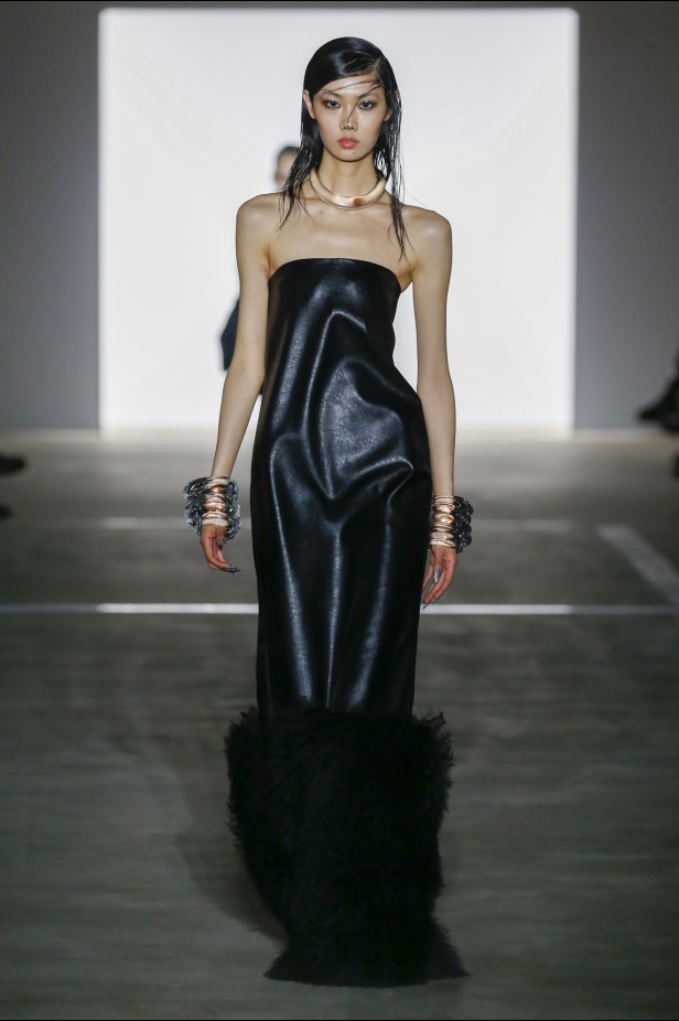 مجموعة Prabal Gurung لخريف وشتاء 2024