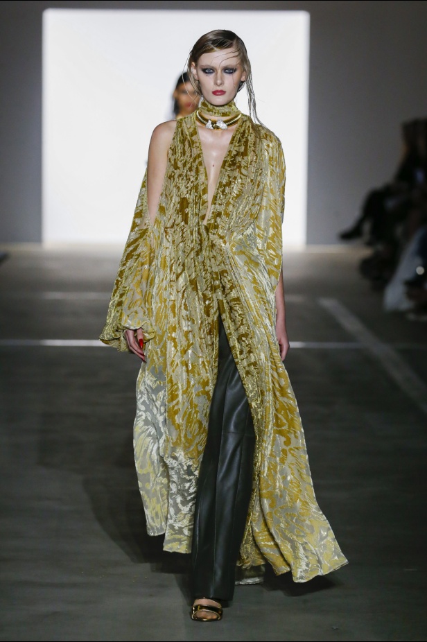 مجموعة Prabal Gurung لخريف وشتاء 2024