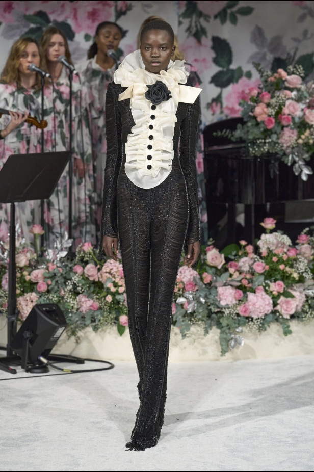 مجموعة Richard Quinn لخريف وشتاء 2024 في لندن 