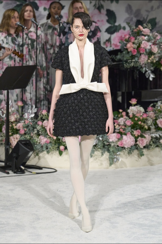 مجموعة Richard Quinn لخريف وشتاء 2024 في لندن 