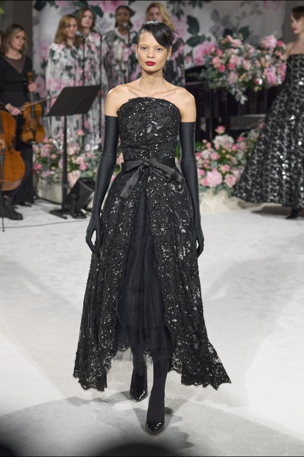 مجموعة Richard Quinn لخريف وشتاء 2024 في لندن 