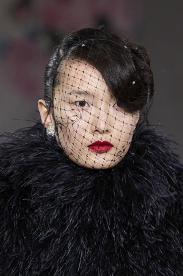 مجموعة Richard Quinn لخريف وشتاء 2024 في لندن