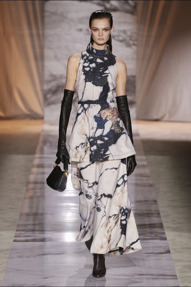 "روبرتو كفالي" خريف و شتاء 2024