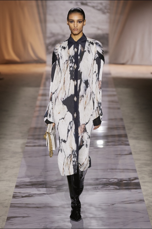 "روبرتو كفالي" خريف و شتاء 2024